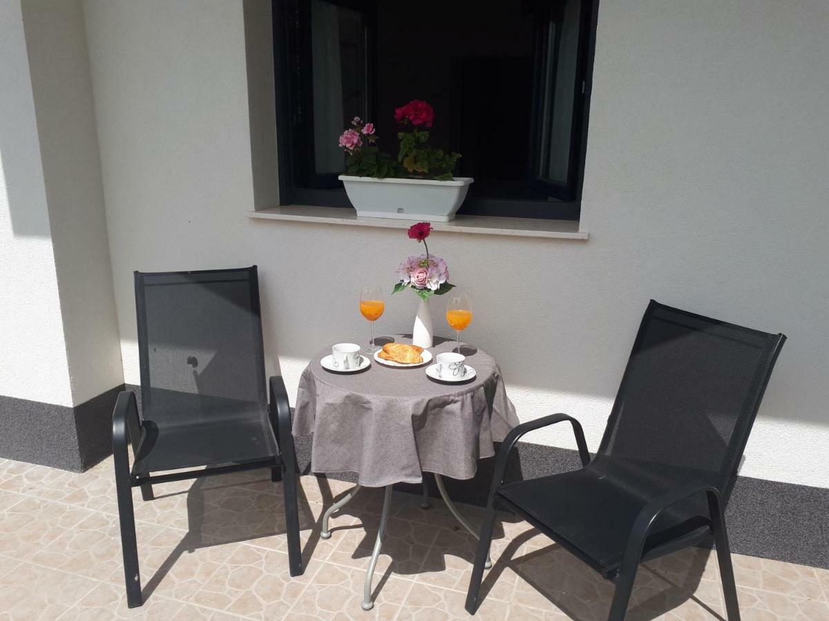ספליט Apartments Ivano מראה חיצוני תמונה